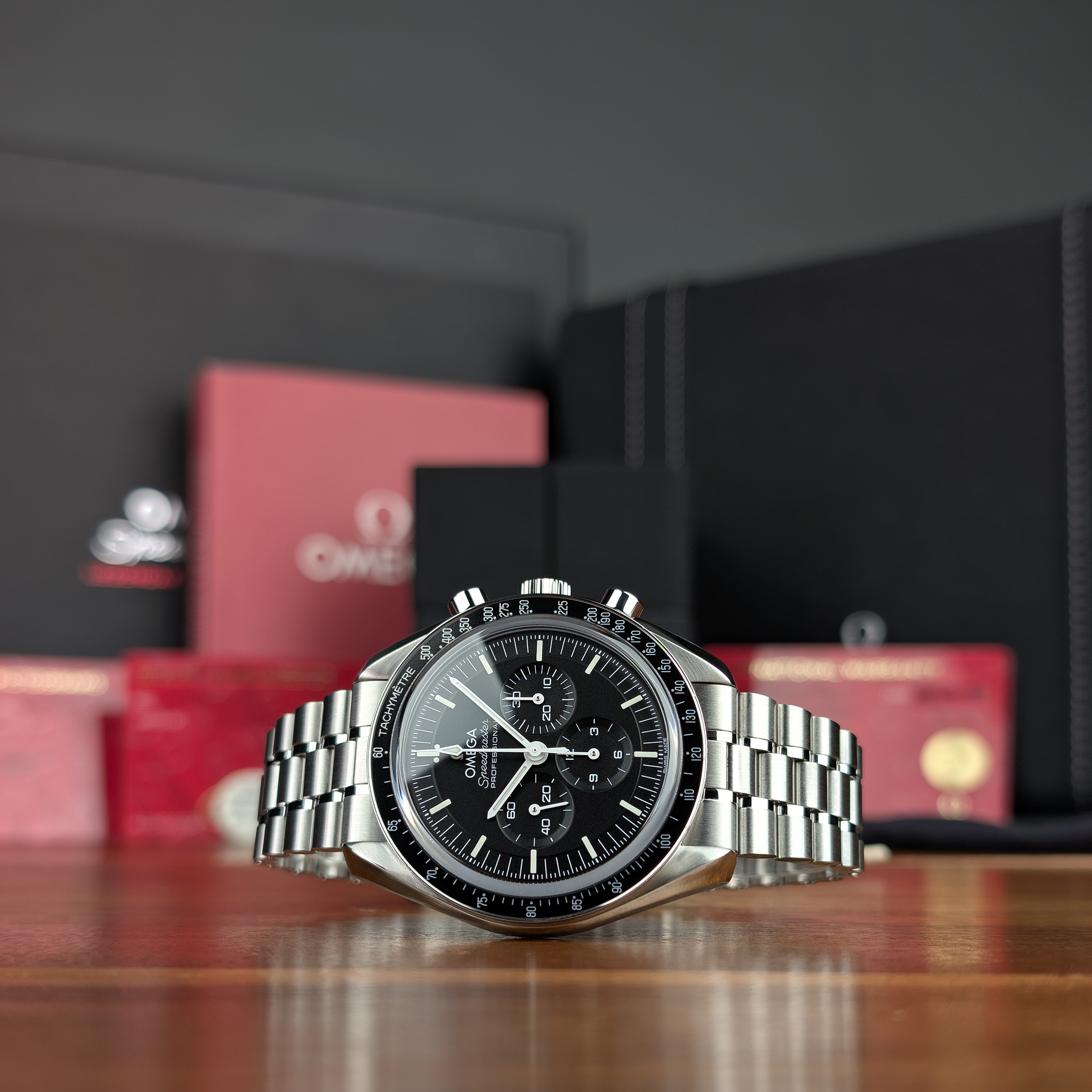 Omega Speedmaster Moonwatch<br>310.30.42.50.01.002